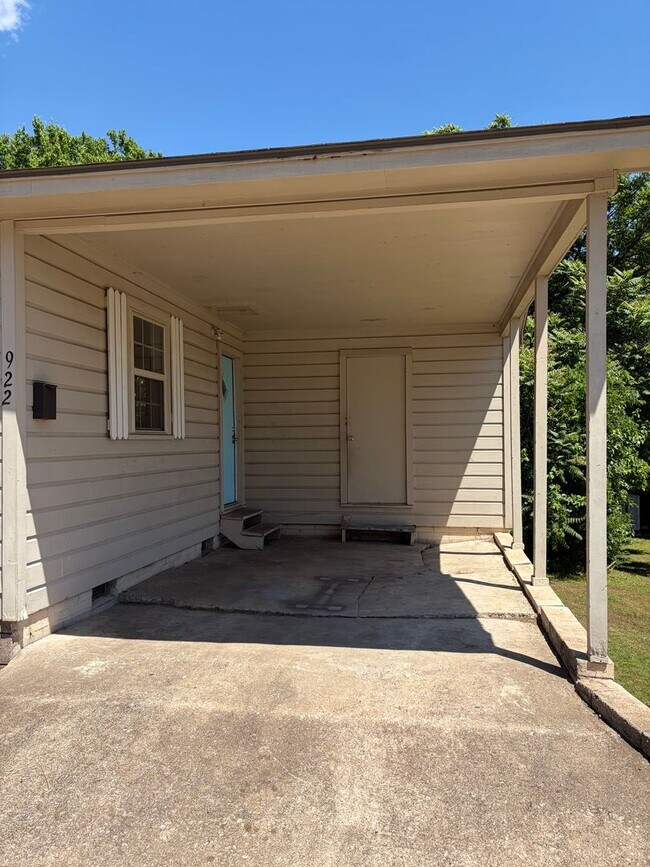 Foto del edificio - 922 N 20th St, Van Buren, AR 72956