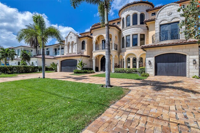 Building Photo - 1011 Rhodes Villa Ave