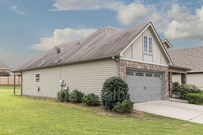 Foto del edificio - 1089 Emerald Ridge Dr