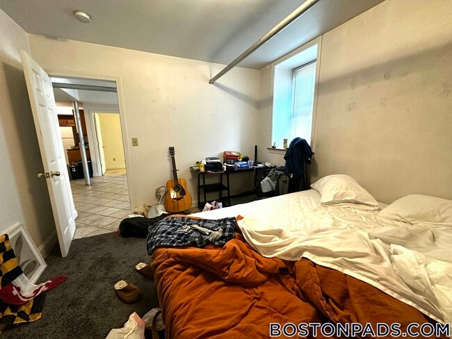 Building Photo - 35 Cummings Rd