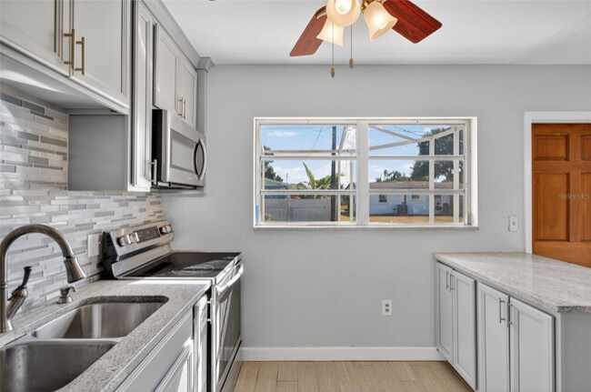 Foto del edificio - 5614 36th Ave N