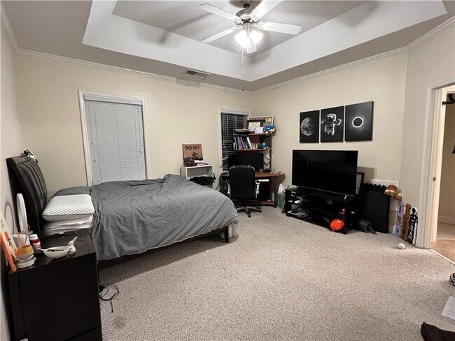 Foto del edificio - 1939 Sterling Oaks Cir NE