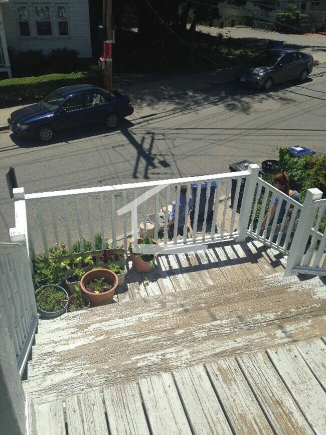 Foto del edificio - 4 bed. 2 Bath Apartment in Brighton. Laund...
