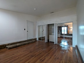 Building Photo - 13690 Jurupa Ave