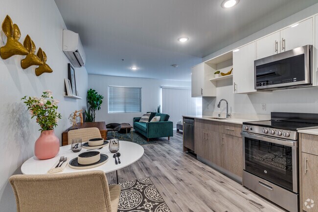 Estudio - 480 ft² - shareDOWNTOWN Fremont East