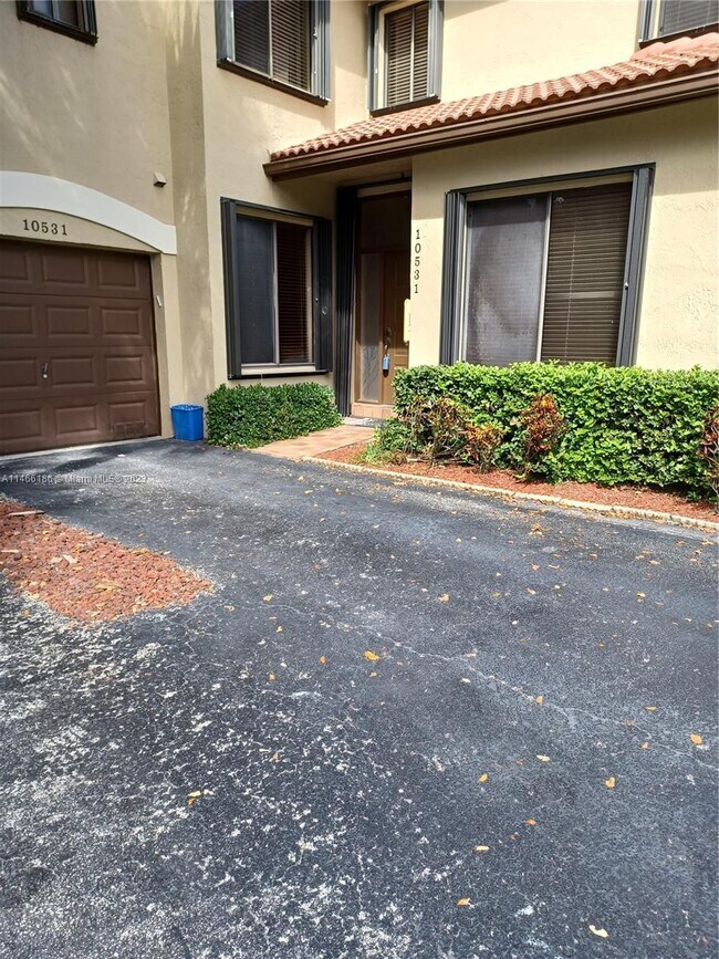 Foto del edificio - 10531 NW 10th Ct