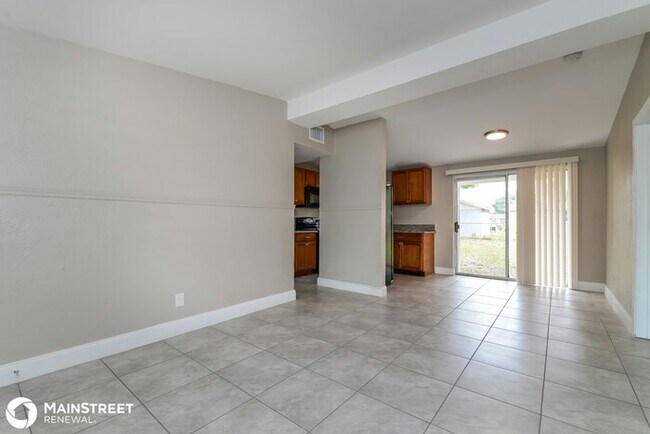Building Photo - 4914 83rd St S, Tampa, FL 33619