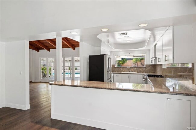 Foto del edificio - 23172 Gainford St