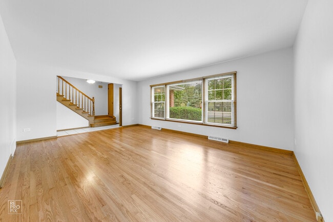 Building Photo - 2115 E Euclid Ave