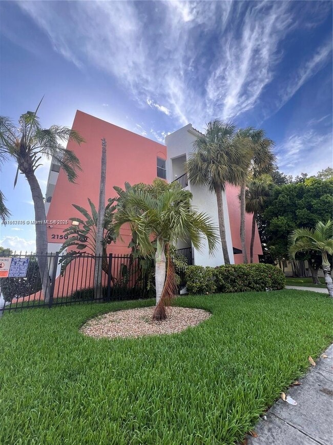 Building Photo - 2150 SW 16th Ave
