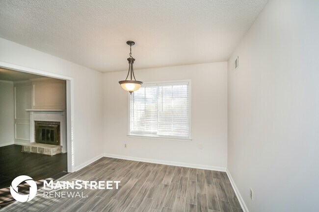 Foto del edificio - 6145 Shadowfall Cove