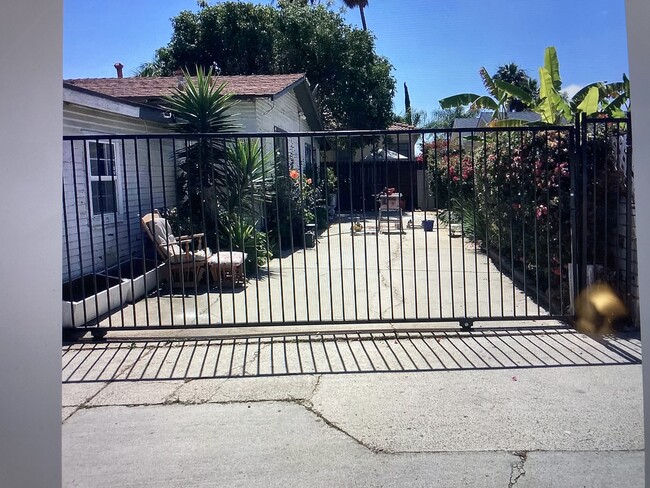 3 car Driveway - 4577 50th St