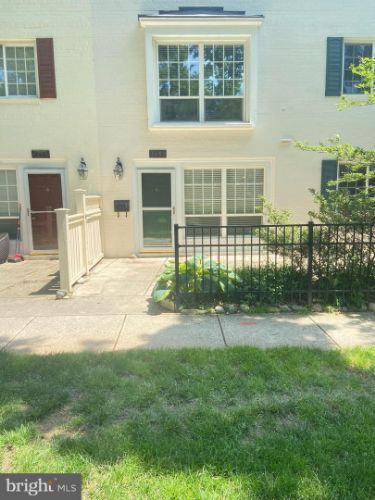 Primary Photo - 1191 N Van Dorn St