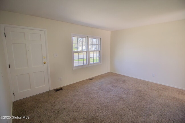 Building Photo - 31 Mildred Ln