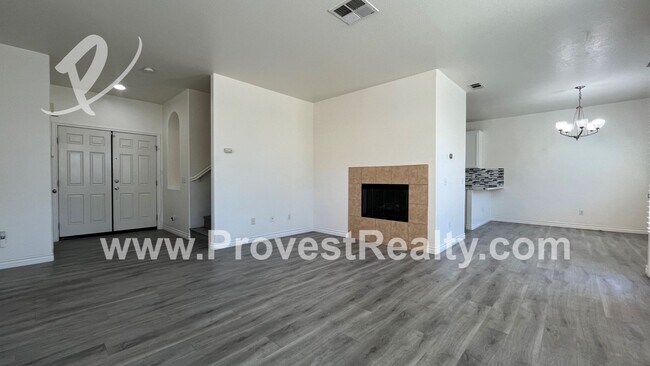 Foto del edificio - Huge 7 Bed 3 Bath Home in Victorville!!!