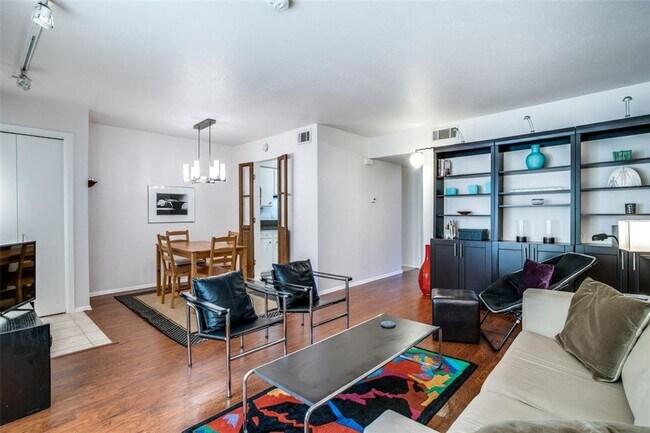 Building Photo - 4112 Bowser Avenue Unit #208, Dallas, Texa...
