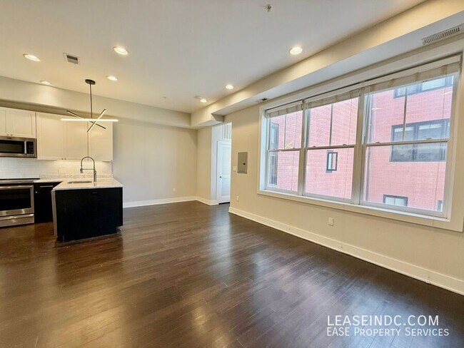 Building Photo - 907 N Street NW-#B1