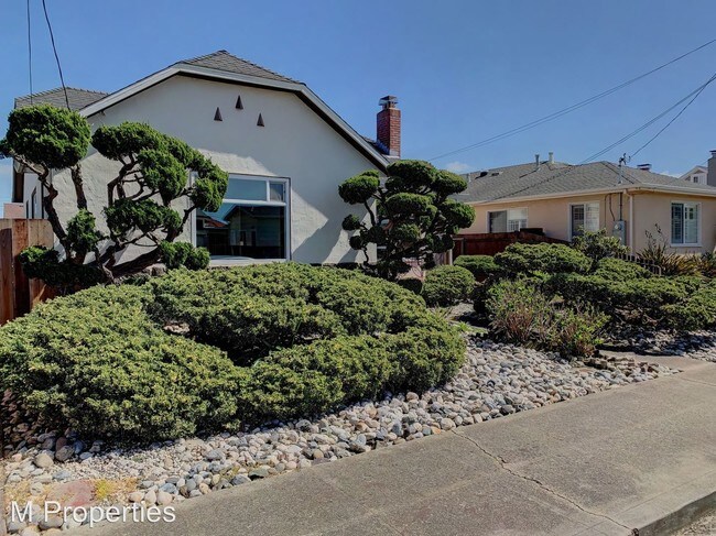 Building Photo - 3 br, 1 bath House - 107 Sycamore Avenue