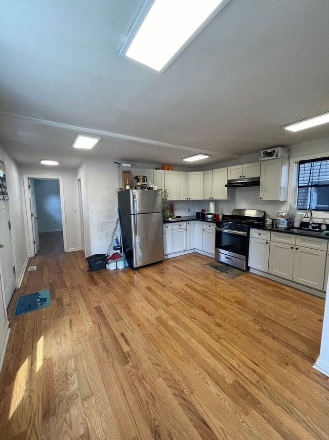 Foto del edificio - 1625 Sewall Ave