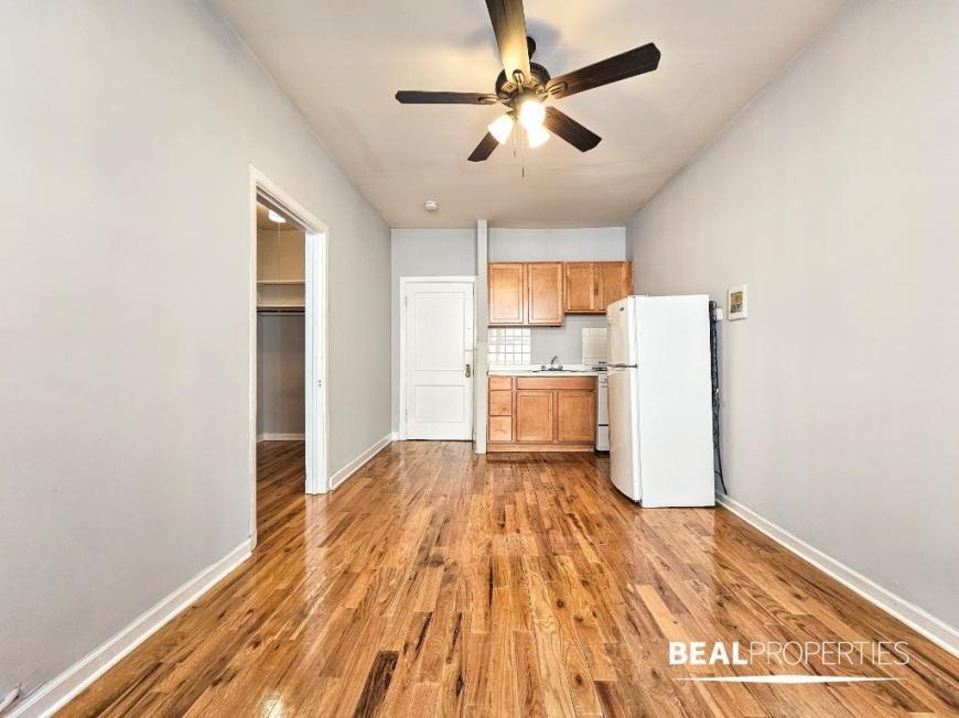 Building Photo - 0 bedroom in CHICAGO IL 60657