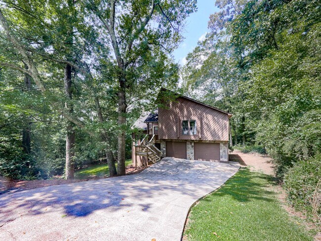 Building Photo - 932 Blackwell Trail