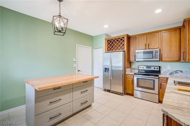 Foto del edificio - 3174 Antica St