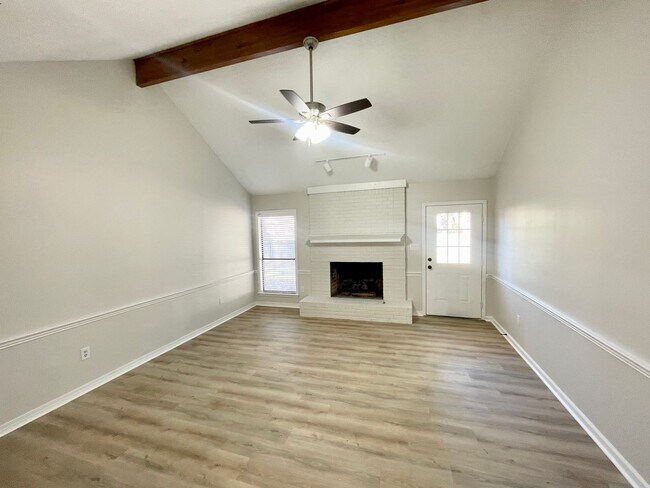 Photo - 3/2 for Rent in 39042 Brandon! House