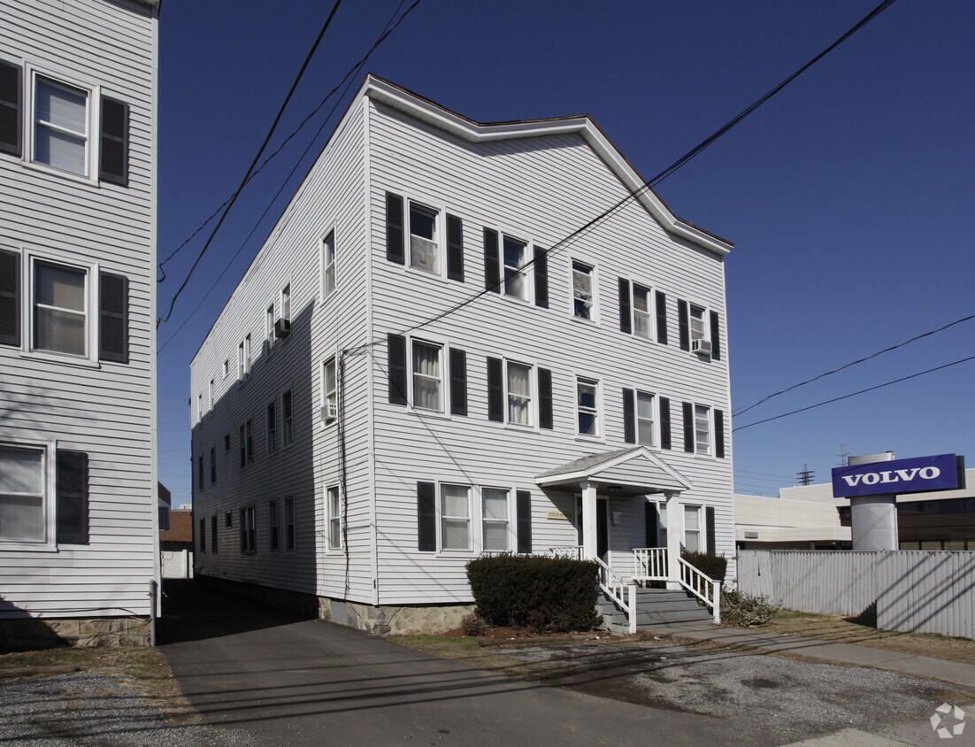 Primary Photo - 117 Myrtle Ave