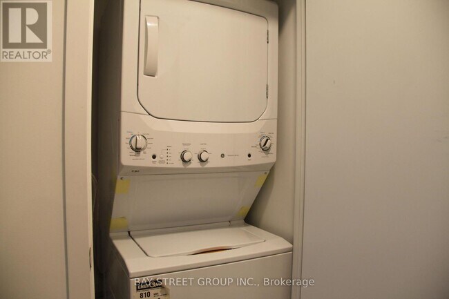 Building Photo - 4065 Confederation Pkwy