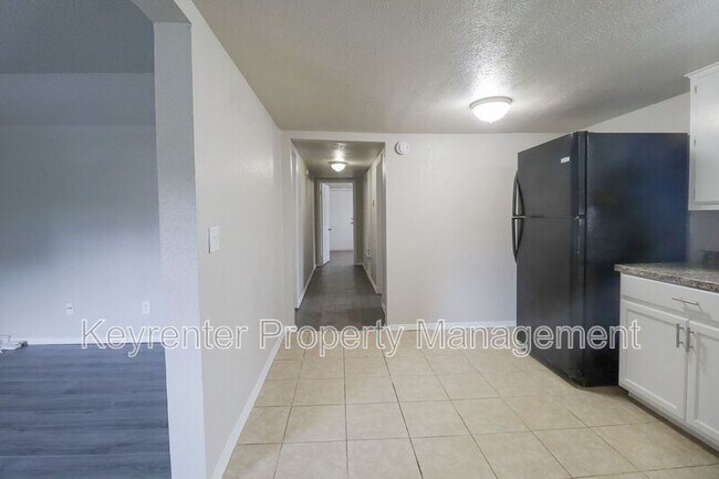 Foto del edificio - 405 S Maple St