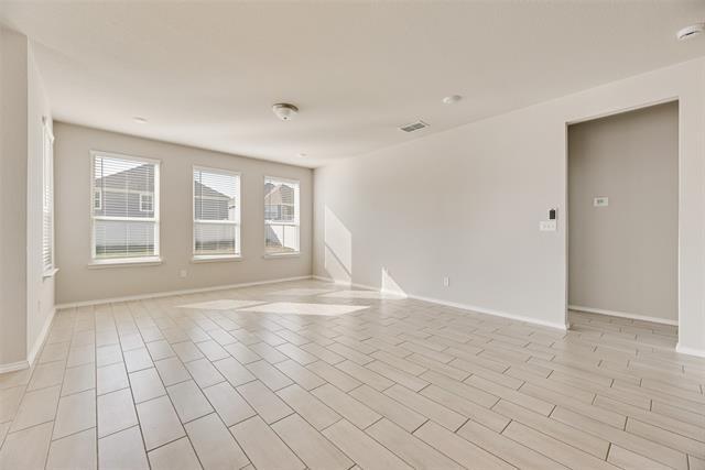 Foto del edificio - 5913 Hopkins Dr