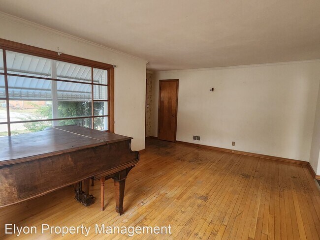 Building Photo - 3 br, 1 bath House - 1810 28th Street