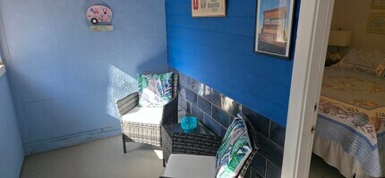 Building Photo - 1915 Avenue O 1/2