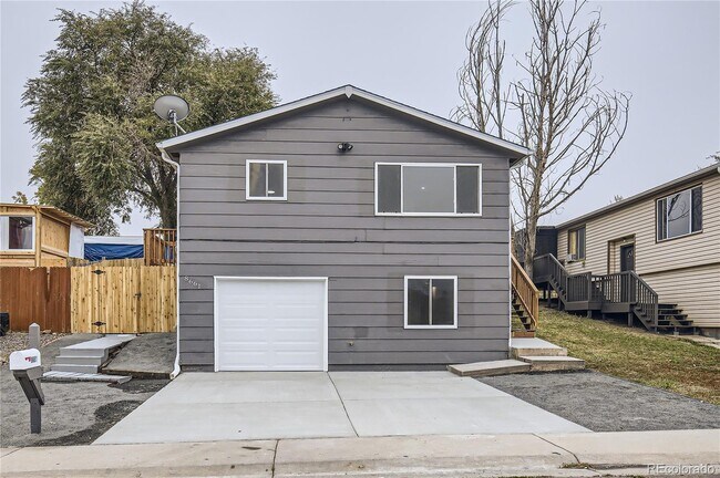Foto del edificio - 8661 McDougal St