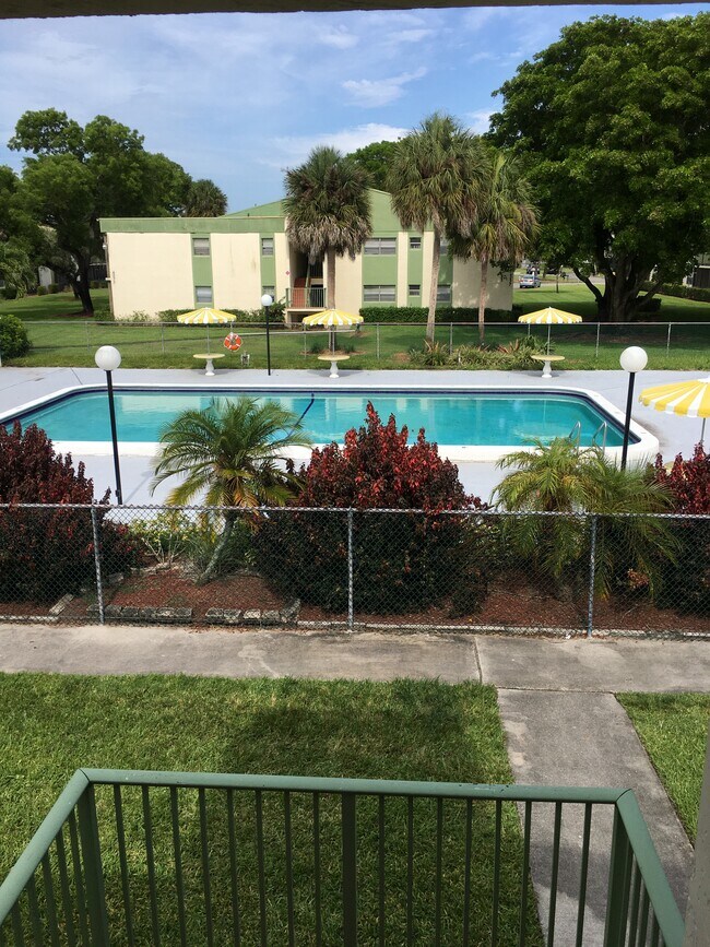 Foto del edificio - 4272 NW 89th Ave