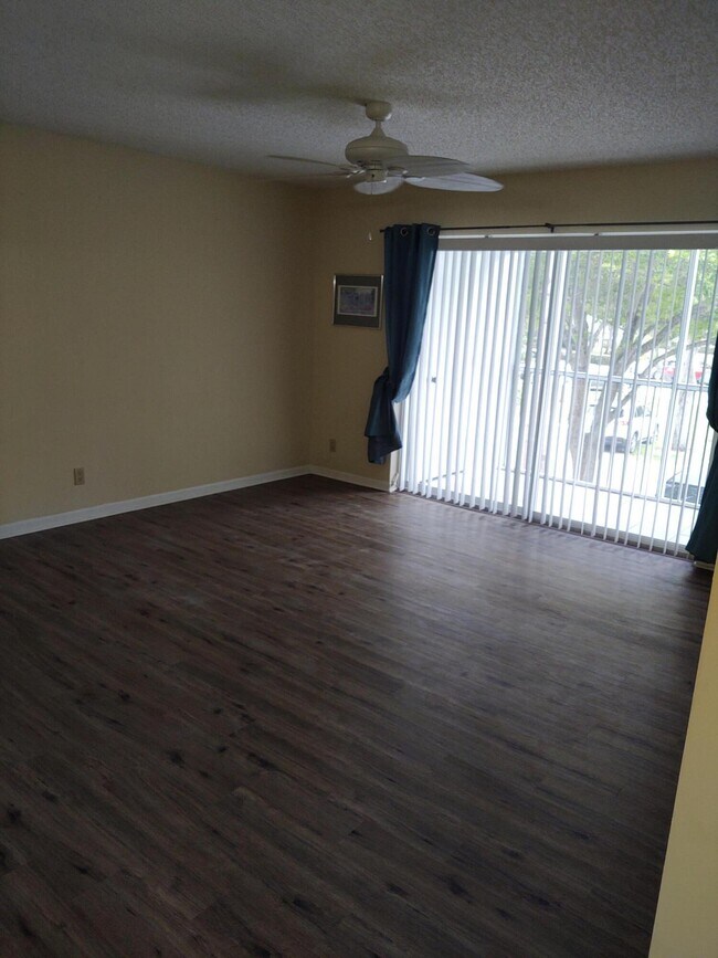 2512 SE Anchorage Cove Unit C2, Port Saint Lucie, FL 34952 Condo for