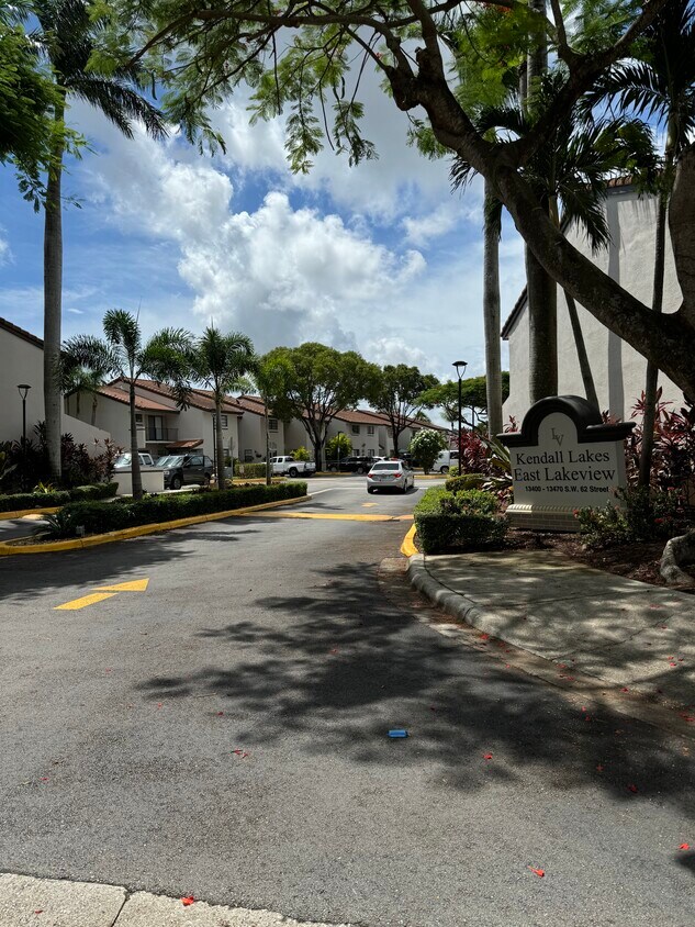 Foto del edificio - 13470 SW 62nd St