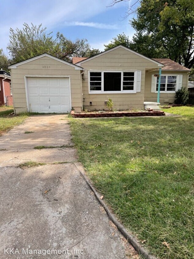 2236 Dewey Ave, Bartlesville, OK 74003 House Rental in Bartlesville