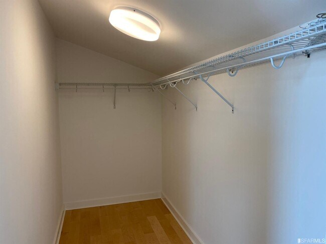 Foto del edificio - 888 7th St