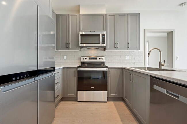 Photo du bâtiment - 45549-45549 Knight Rd