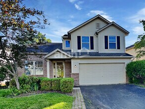 Building Photo - 5529 Hillbrook Dr