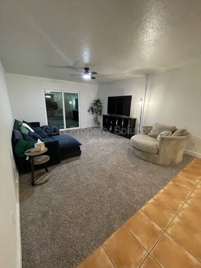 Foto del edificio - 520 Ortiz Dr NE