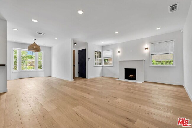 Foto del edificio - 2216 Ashland Ave