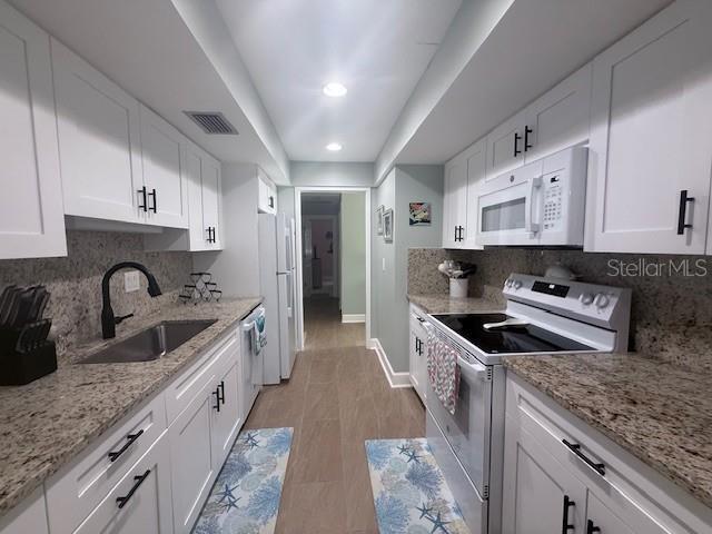 Foto del edificio - 143 Whispering Sands Dr