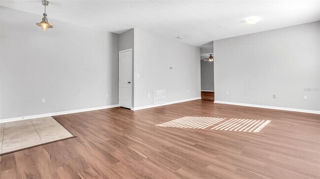 Foto del edificio - 11920 Palm Bay Ct
