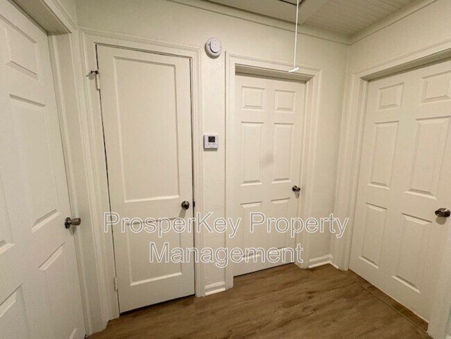 Foto del edificio - 3640 Walton St