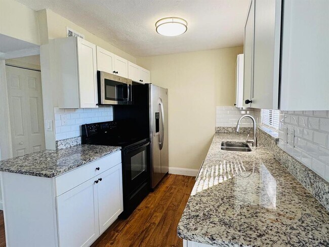 Foto del edificio - 7024 Moderna Way