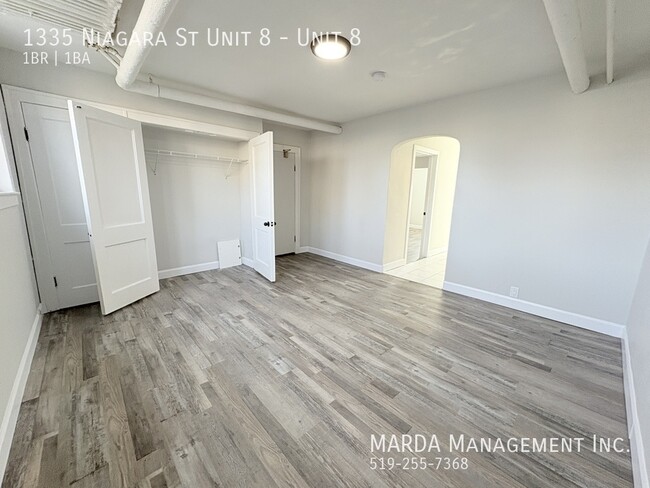 Building Photo - BRIGHT & COZY 1-BEDROOM/1-BATH UNIT IN WAL...