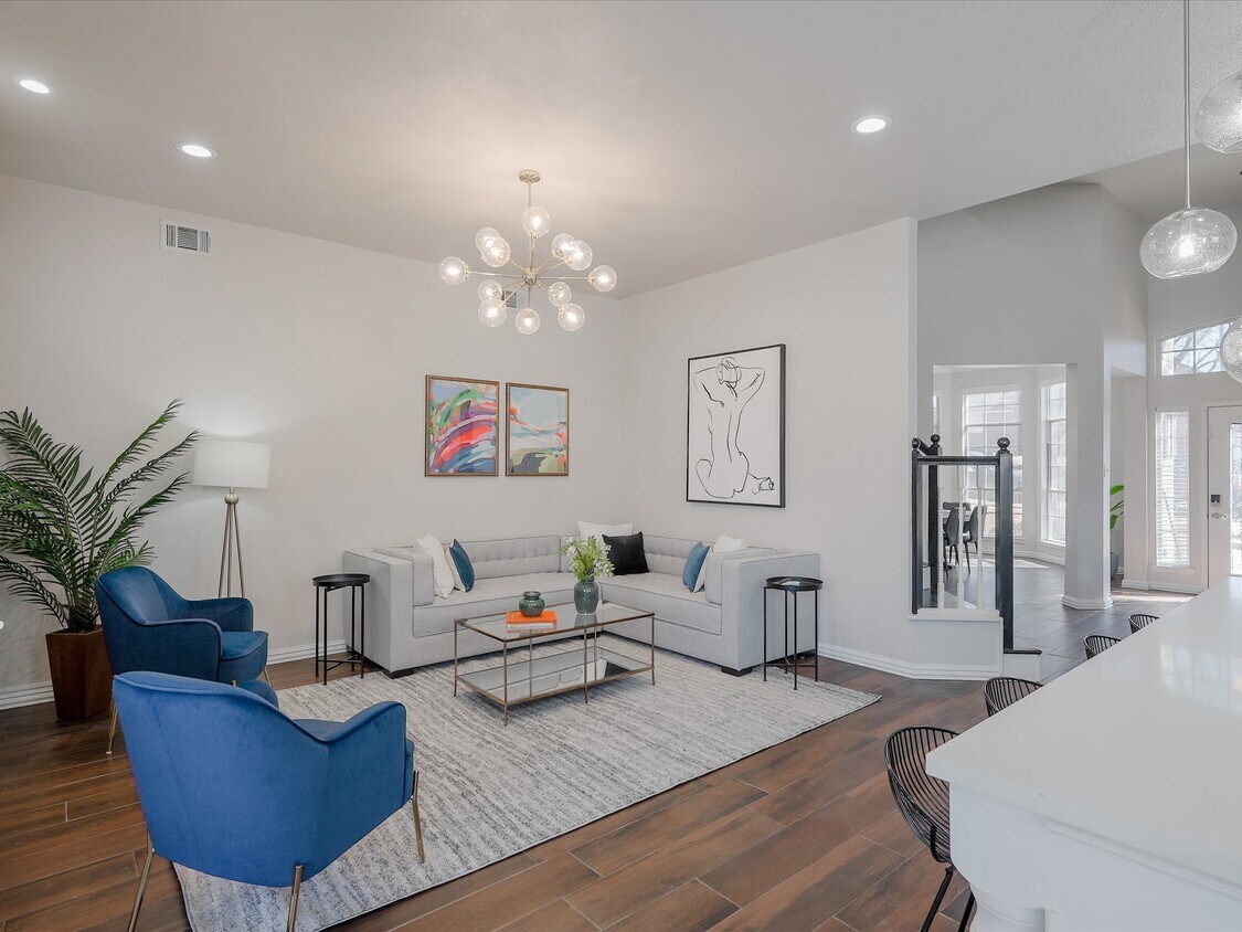 Foto principal - 2620 Bordeaux Dr