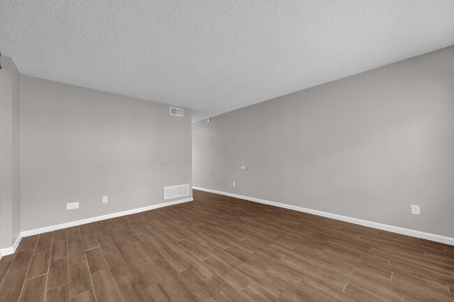 Building Photo - 3446 Spottswood Ave